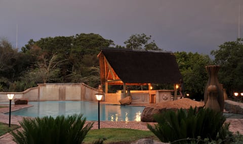 2 outdoor pools