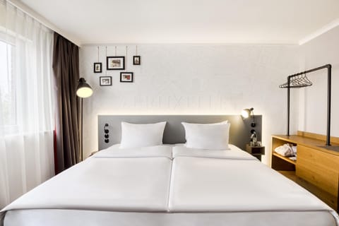 Penta Junior Suite | Premium bedding, in-room safe, blackout drapes, free WiFi
