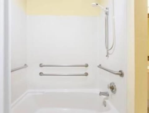 Room, 1 King Bed, Accessible, Non Smoking (Mobility Accessible) | Desk, iron/ironing board, free cribs/infant beds, rollaway beds