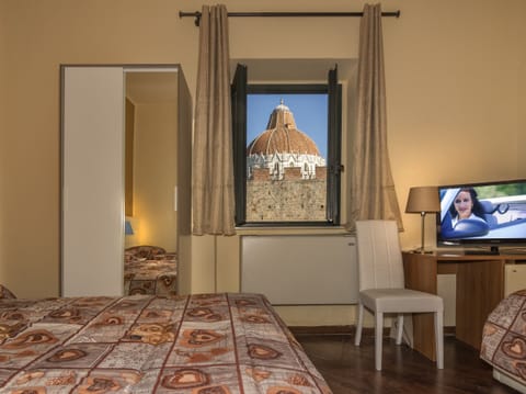 Superior Triple Room | Desk, laptop workspace, free WiFi, bed sheets