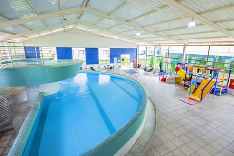 Indoor pool, sun loungers