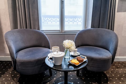 Superior Double Room | Premium bedding, in-room safe, desk, blackout drapes