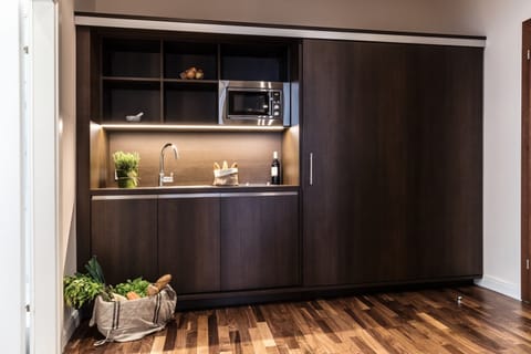 Junior Studio Suite | Premium bedding, pillowtop beds, minibar, in-room safe