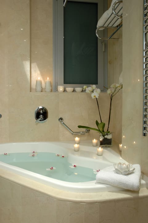 Luxury Suite, Sea View | Premium bedding, down comforters, free minibar, in-room safe