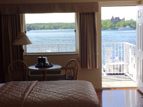 Panoramic Room, 2 Double Beds, Balcony, St. Lawrence River View | Iron/ironing board, free WiFi, bed sheets