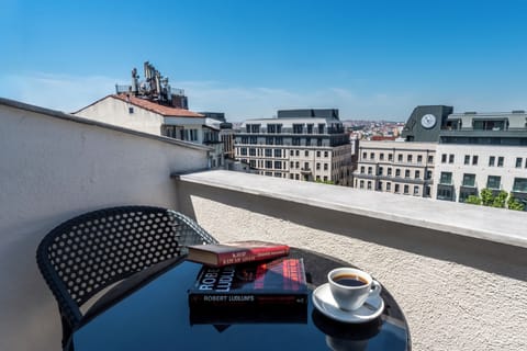 Standard Double Room with Balcony | Premium bedding, in-room safe, soundproofing, free WiFi