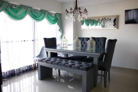 Traditional Condo, 2 Bedrooms | Private kitchen | Full-size fridge, microwave, oven, stovetop