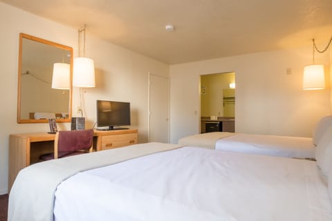 Desk, WiFi, bed sheets