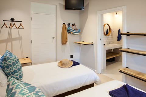 Comfort Room, 1 Bedroom (Green) | In-room safe, free WiFi, bed sheets