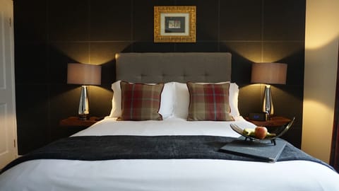 Classic Double Room, 1 Double Bed, Ensuite | Individually decorated, individually furnished, soundproofing