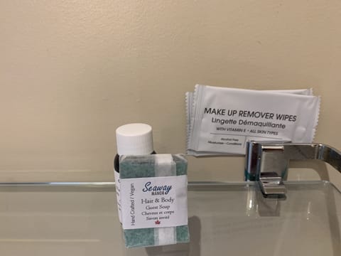 Suite, Queen Bed, Ensuite (Suite One) | Bathroom amenities | Free toiletries, bathrobes, towels