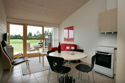 Apartment, 2 Bedrooms (Greenfee included) | Living area | TV