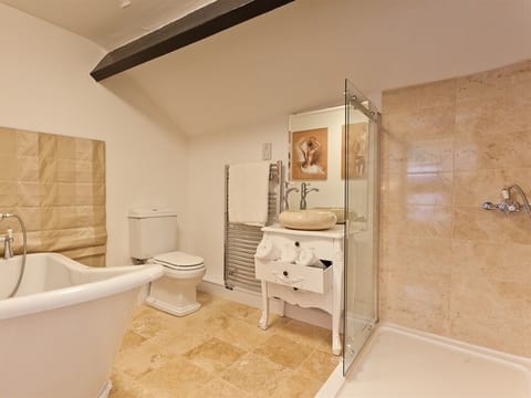 Luxury Double Room, Ensuite (Marble) | Bathroom