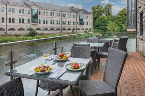 Breakfast, lunch and dinner served