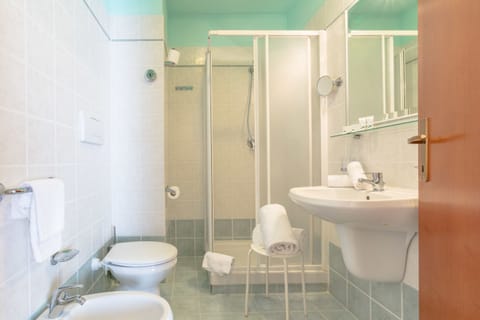 Shower, free toiletries, hair dryer, bathrobes