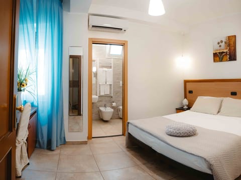 Economy Double Room | In-room safe, desk, free WiFi, bed sheets