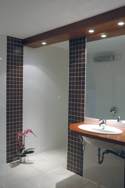 Double Room, Accessible | Room amenity