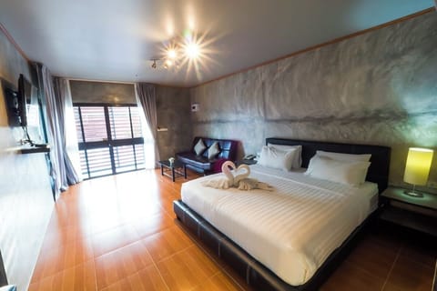 Villa | Desk, free WiFi, bed sheets