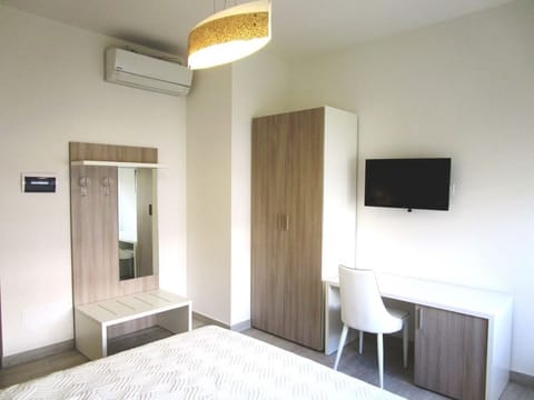 Double Room | Premium bedding, minibar, in-room safe, desk