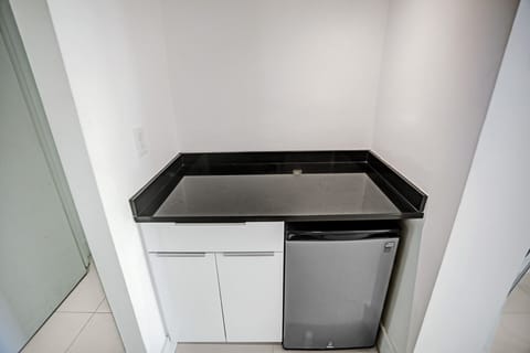 Standard Apartment, 2 Bedrooms, Canal View | Individually furnished, iron/ironing board, free WiFi, bed sheets