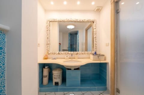 Double Room, Sea View | Free WiFi