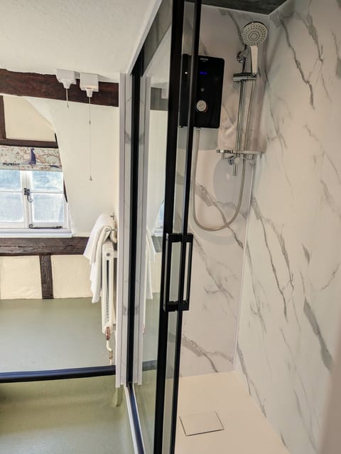 Classic Suite, Ensuite (Room 21) | Bathroom