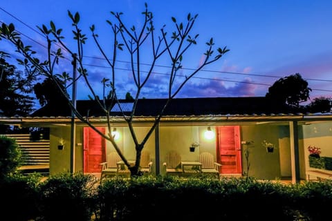 Family Twin Room, 2 Bedrooms | Down comforters, free WiFi