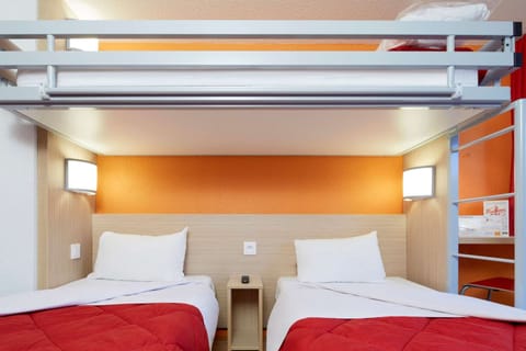 Standard Room, 3 Twin Beds | Desk, blackout drapes, iron/ironing board, free WiFi