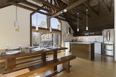 House, 3 Bedrooms | Dining room