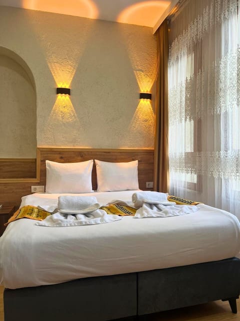 Premium bedding, in-room safe, desk, soundproofing