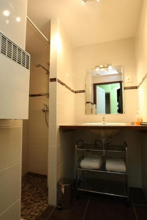 Suite, Private Bathroom | Bathroom