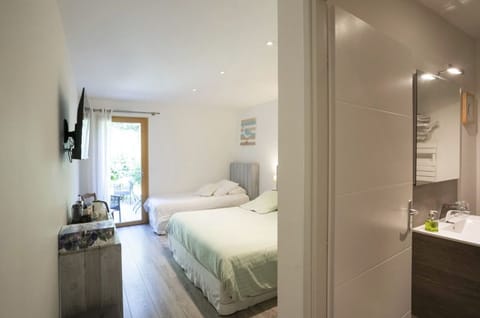 Elite Room, Garden View | Free WiFi