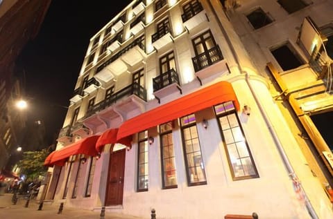 Front of property - evening/night