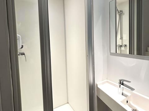 Room, Private Bathroom (Cabrio) | Soundproofing, free WiFi