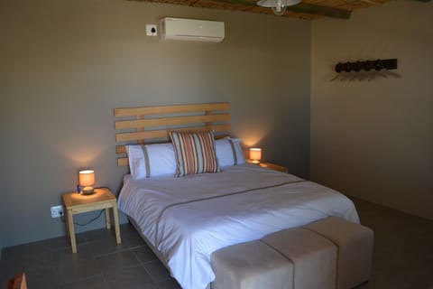 Double Room | 1 bedroom, premium bedding, iron/ironing board, free WiFi