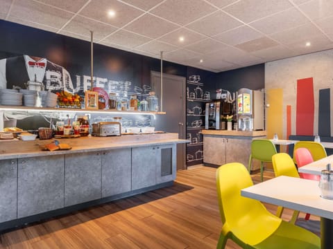 Daily buffet breakfast (EUR 8.90 per person)