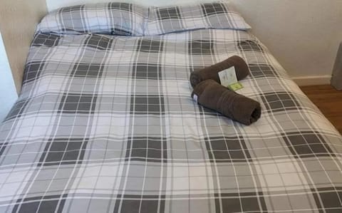 Double Room | Free WiFi, bed sheets