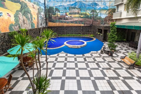 Outdoor pool