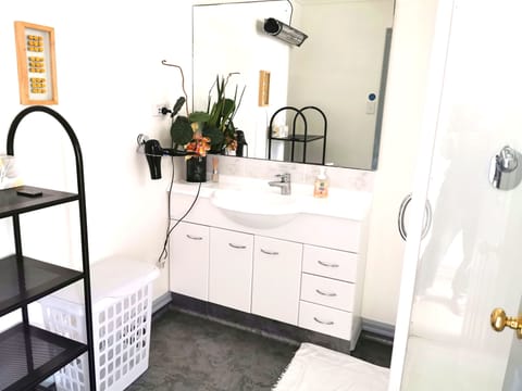 Shower, free toiletries, hair dryer, bathrobes