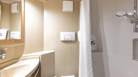 Standard Room, 1 Queen Bed | Bathroom | Shower, eco-friendly toiletries, towels, soap