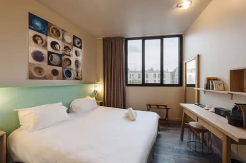 Premium bedding, blackout drapes, iron/ironing board, free WiFi