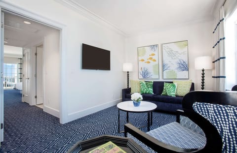 Egyptian cotton sheets, premium bedding, down comforters, in-room safe