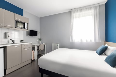 Double Room | Desk, soundproofing, free WiFi, wheelchair access