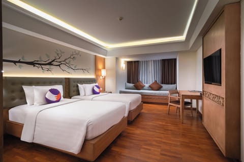 Minibar, in-room safe, individually decorated, individually furnished