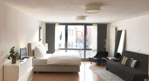 Classic Studio, 1 Bedroom, City View, Beachfront | City view