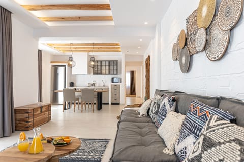 Executive Suite, 2 Bedrooms, Private Pool, Sea View | 3 bedrooms, Egyptian cotton sheets, premium bedding, in-room safe