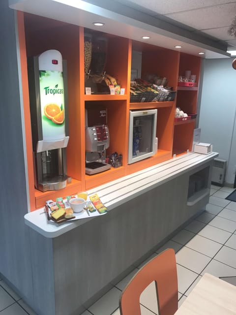 Daily buffet breakfast (EUR 6.90 per person)