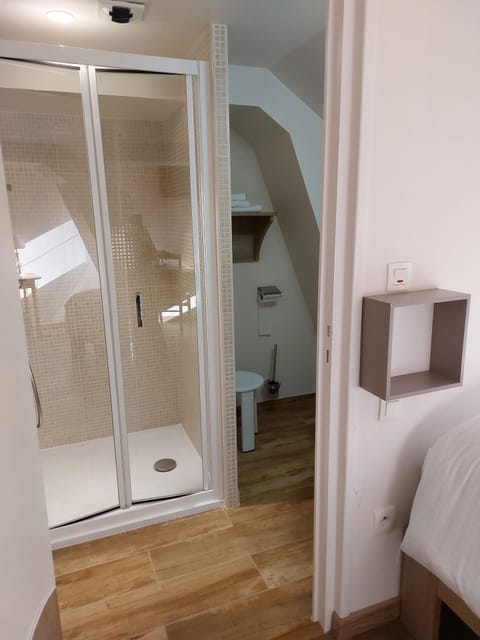 Single Room | Desk, free WiFi, bed sheets