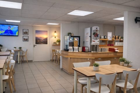 Daily buffet breakfast (EUR 6.90 per person)