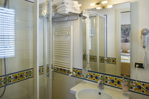 Standard Triple Room (No sea view) | Bathroom | Eco-friendly toiletries, hair dryer, bidet, towels